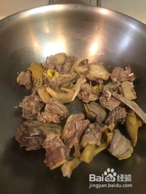 冬天的温暖:酸萝卜老鸭汤