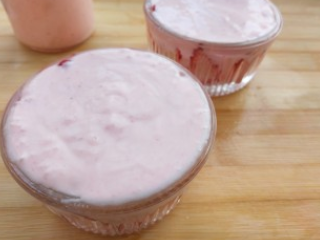 酸甜草莓椰奶布丁怎么做