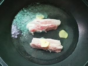香辣美味的蒜苗回锅肉