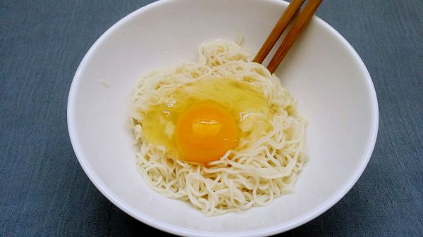 酱油培根蛋裹面