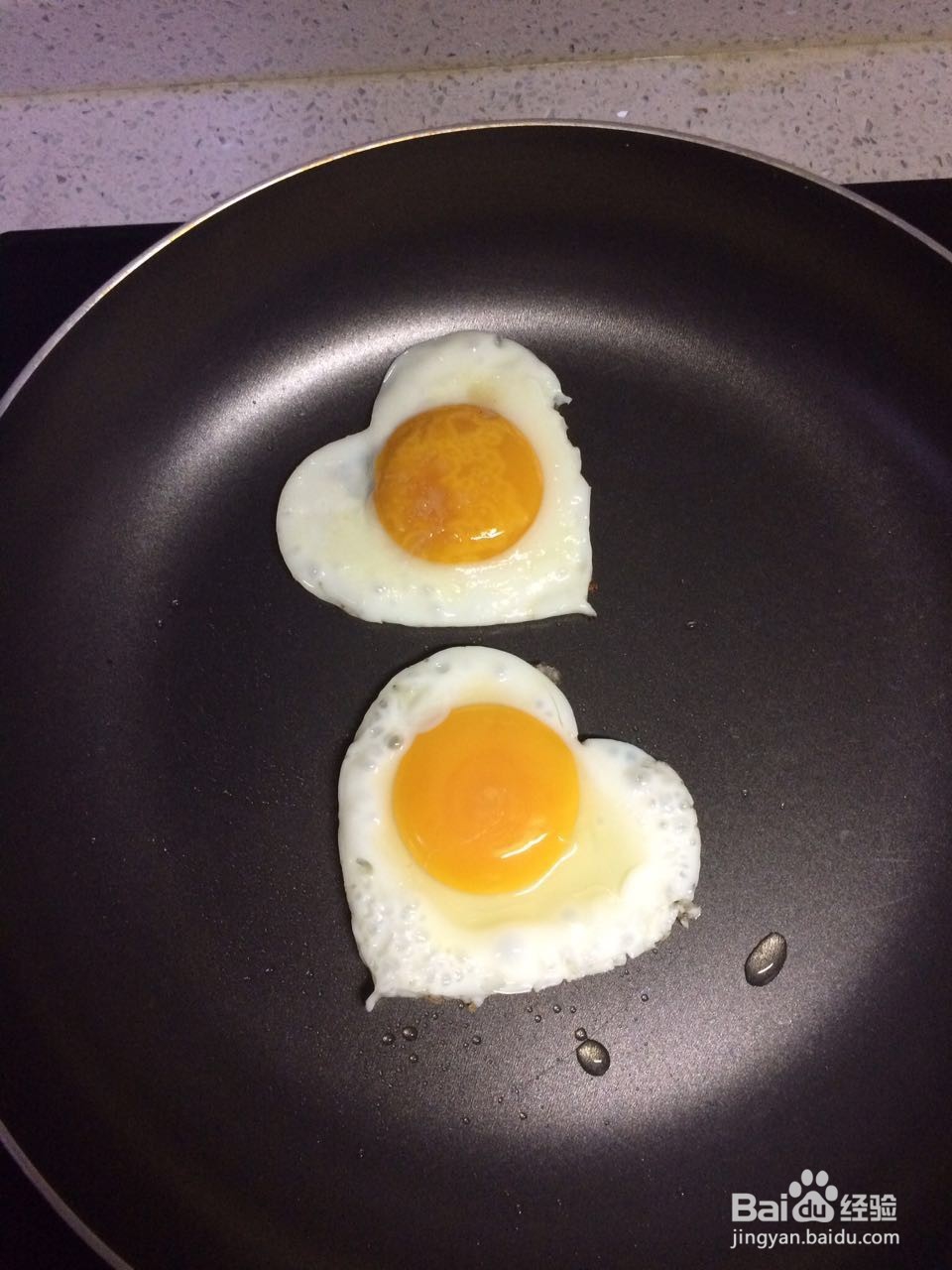 用鸡蛋模具做好看的煎鸡蛋