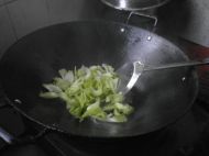 清炒芥菜的做法
