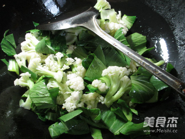浓汤宝青菜花菜