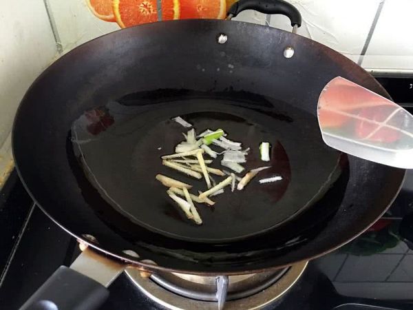 尖椒肉丝土豆片