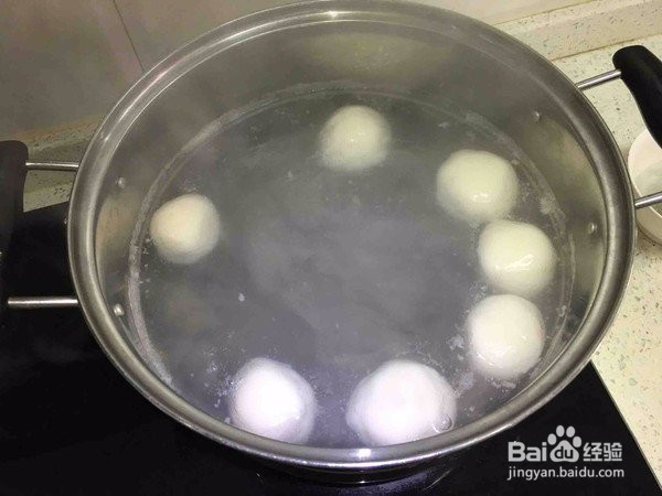 麻辣肉汤圆的做法