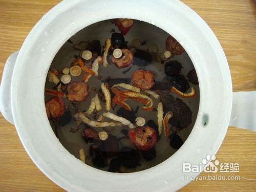 沁人心脾的冰镇酸梅汤——非常适合夏天喝的饮料