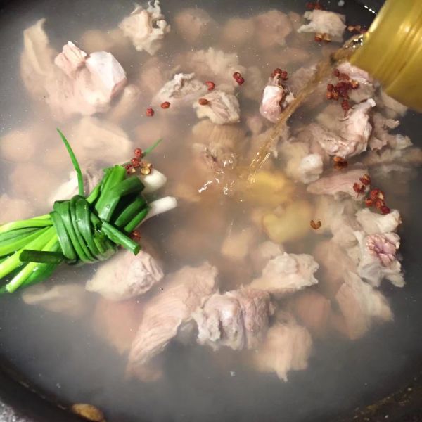 一碗清汤牛肉面