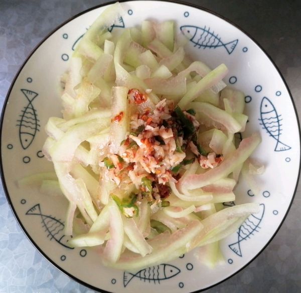 开胃凉拌西瓜皮