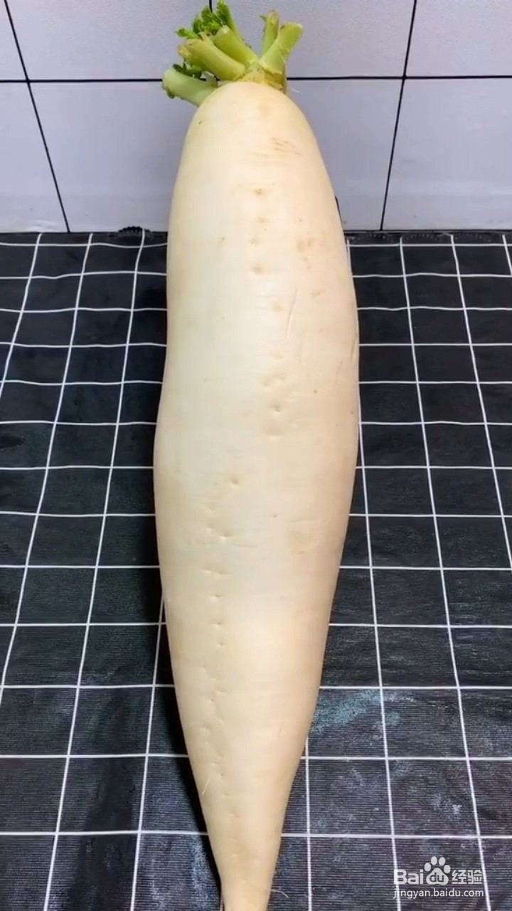 如何制作爽口又开胃的腌萝卜