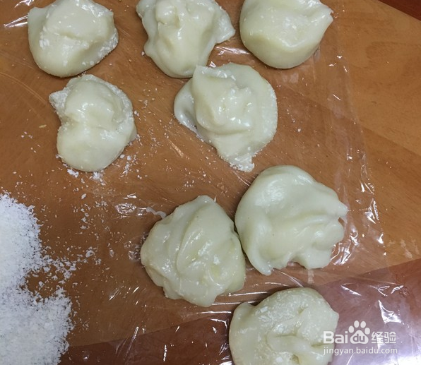 制作奶黄糯米糍