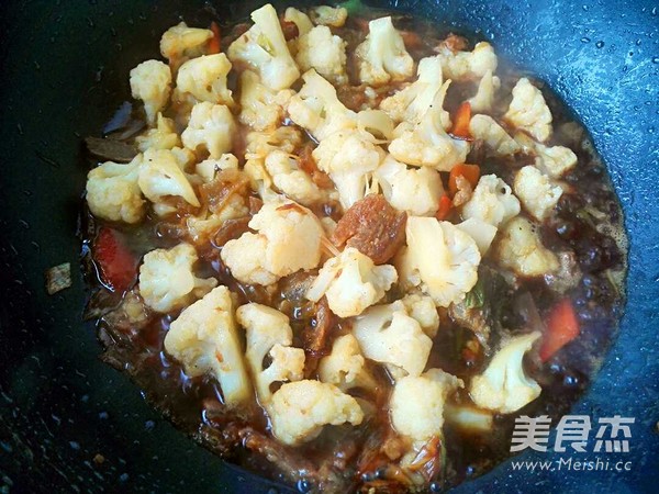 熟肉片烩花菜