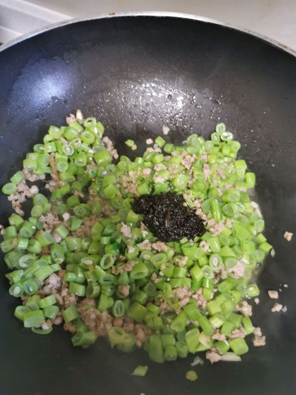 榄菜肉末四季豆