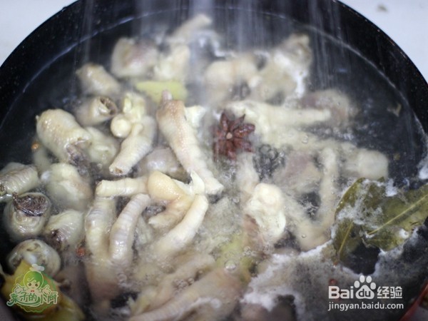 泡椒凤爪的制作流程