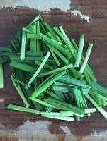 韭菜烧鸭血好吃