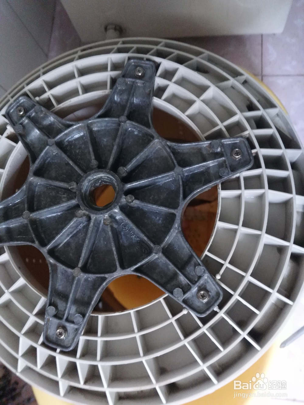 十多年的小天鹅洗衣机内桶清洗