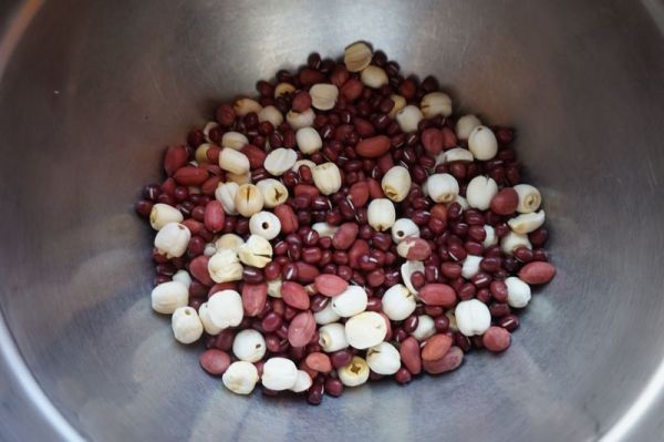 紫米八宝锥形粽子