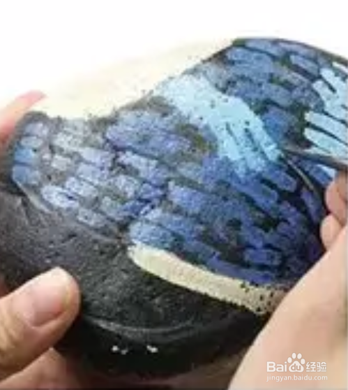 教你怎么用石头彩绘翠鸟。