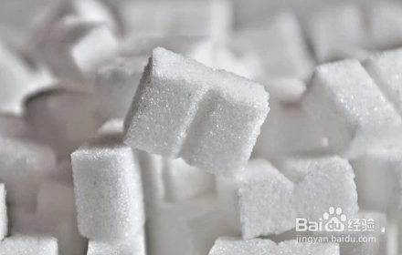 如何去除嘴唇上的角质层