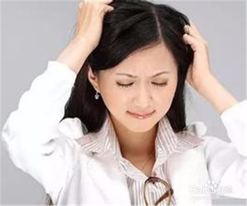 这些脱发、白发症状是肝肾阴虚引起的