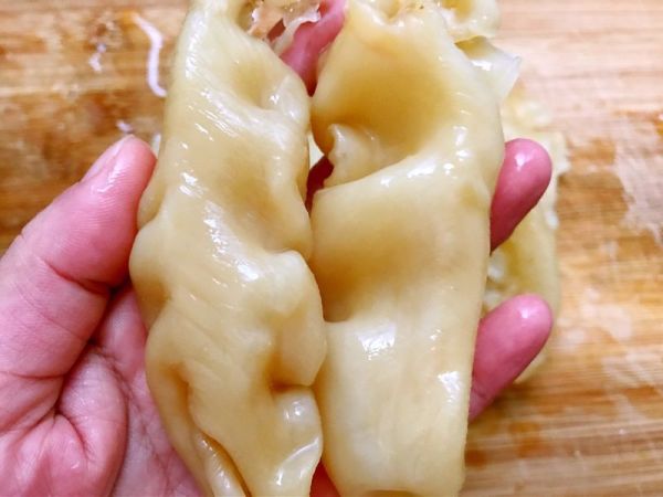 红枣枸杞花胶奶冻