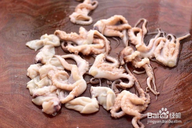 桃花蛸爆莴苣的做法