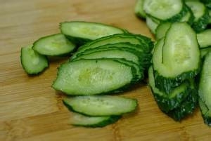 健康养生佳品紫苏煎黄瓜的做法