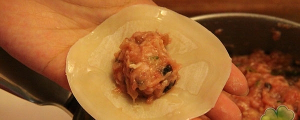 营养美味的海参水饺的制作方法-精编