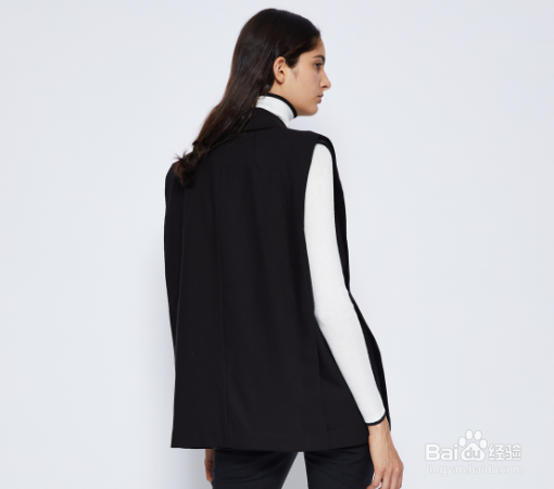 女生肩宽穿什么衣服好看