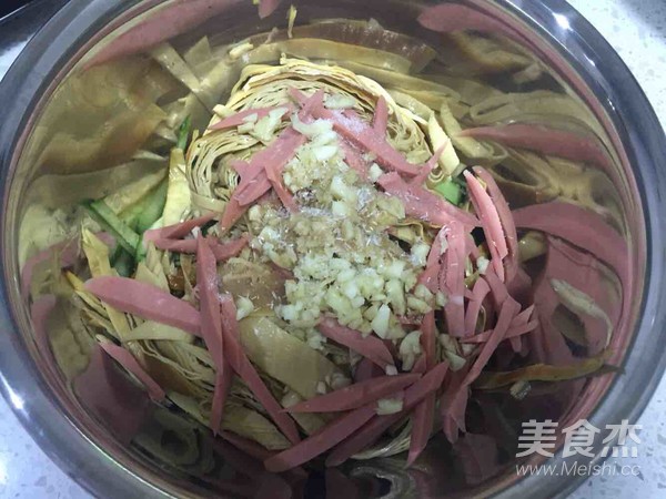 凉拌油豆皮的做法