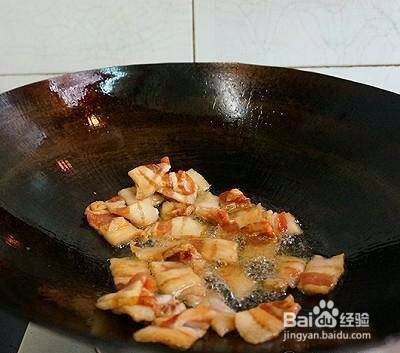 五花肉炒土豆片