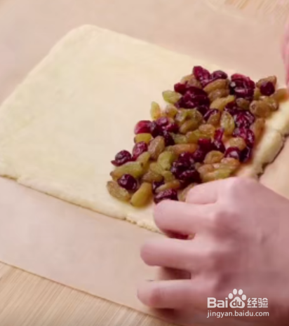 如何制作蔓越莓葡萄干酥饼