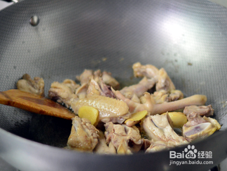 家庭自制香菇炖鸡汤