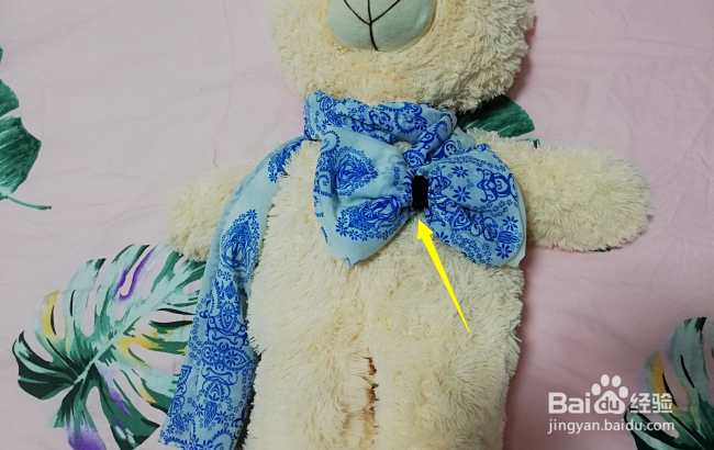 如何系围巾蝴蝶结