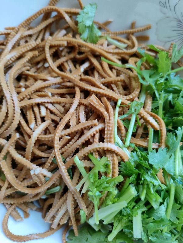 孜然五香豆腐丝