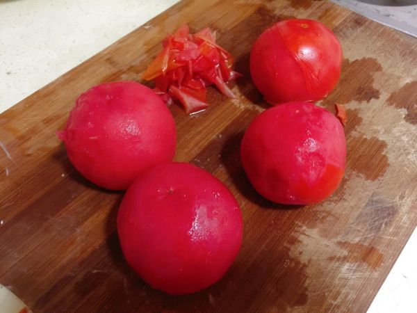 番茄浓汤牛肉米线