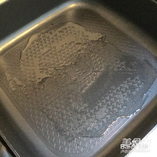 菜心炒河粉的做法