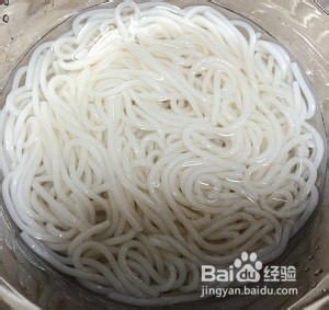 家庭版鸡丝拌米粉