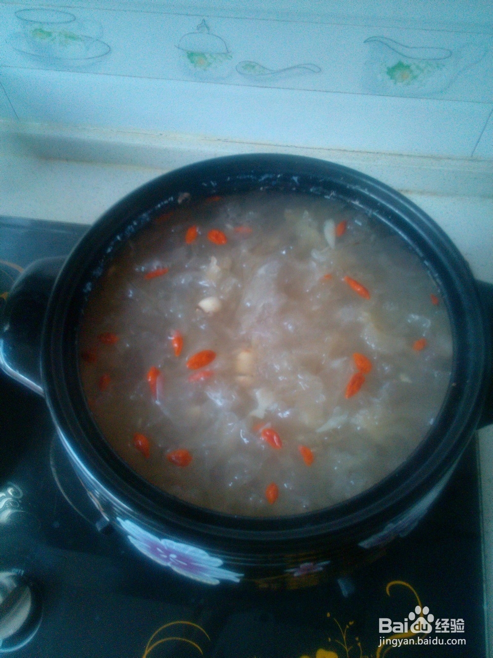 滋阴润肺的银耳百合莲子粥