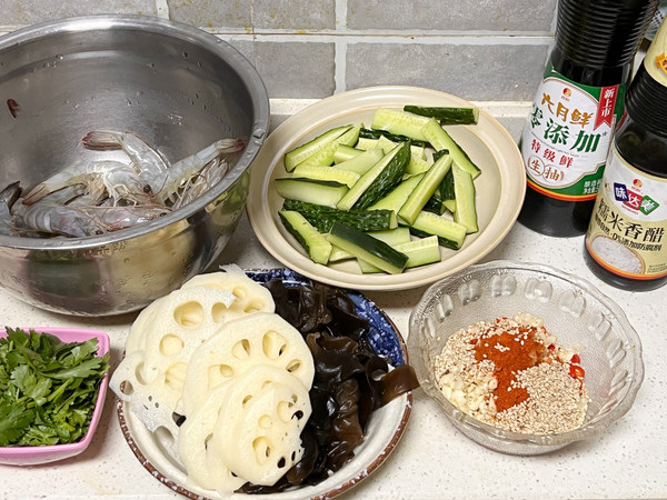 凉拌藕片酸辣虾