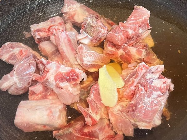 番茄香菇排骨汤