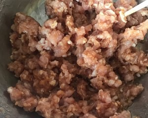 健康养生佳品芹菜肉馅饺子的做法