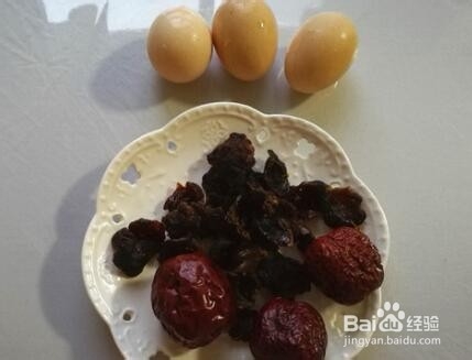 红枣桂圆煮鸡蛋甜汤