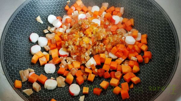 蟹蟹薯柿糊涂汤