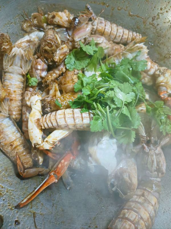 麻辣香锅虾爬子螃蟹