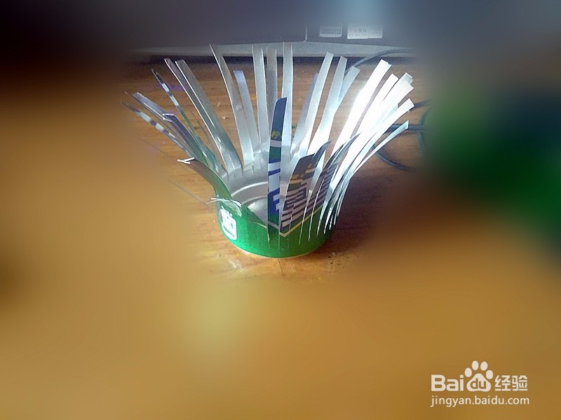 易拉罐做成华丽的欧式宫廷座椅