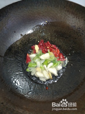 营养美食制作麻辣手撕包菜