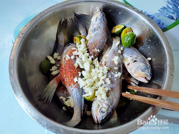 蒜香小黄鱼的做法