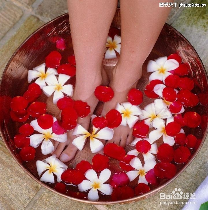 脚臭出汗的解决方法