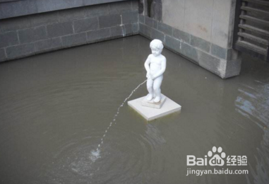 男孩跌落电梯间？如何保证电梯安全