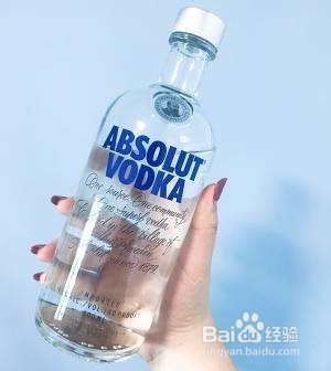 微醺草莓鸡尾酒